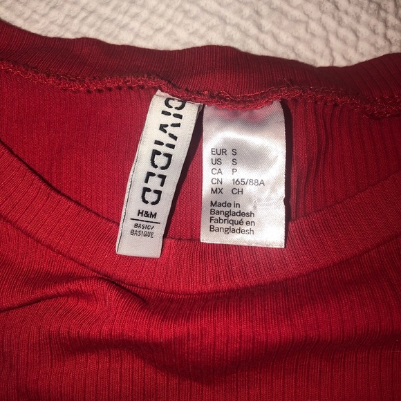 Basic cropped red T-shirt - Picture 2 of 2
